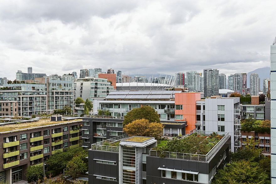 1001 108 W 1st Avenue