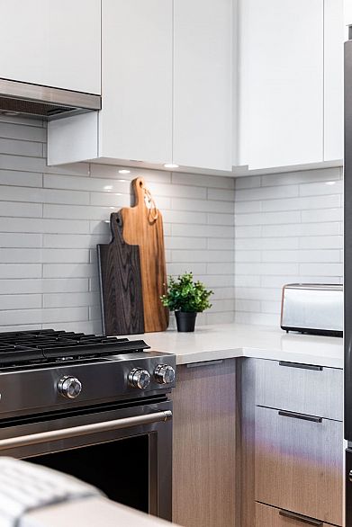 106 3588 Sawmill Crescent