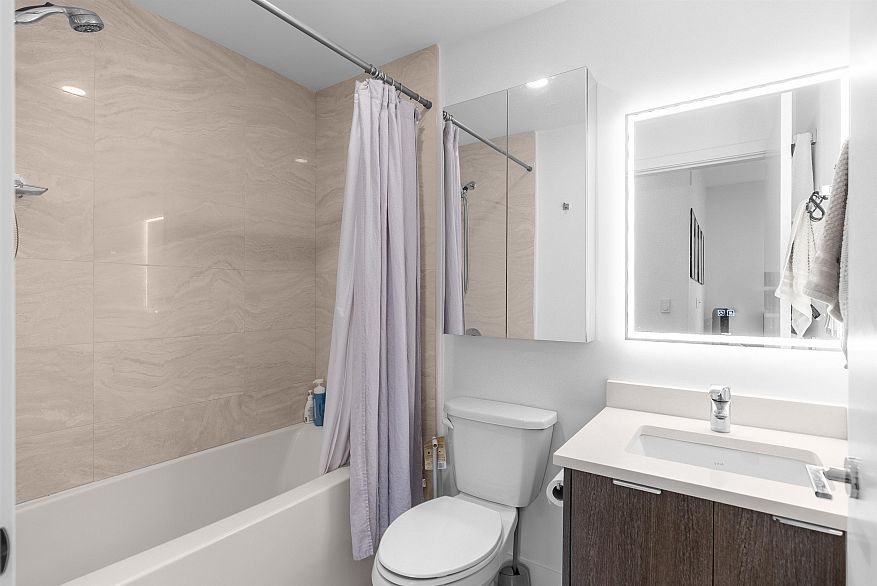 405 2666 Duke Street