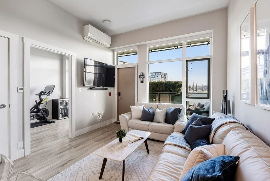 106 3588 Sawmill Crescent