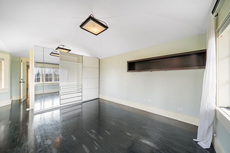 1610 Wesbrook Crescent