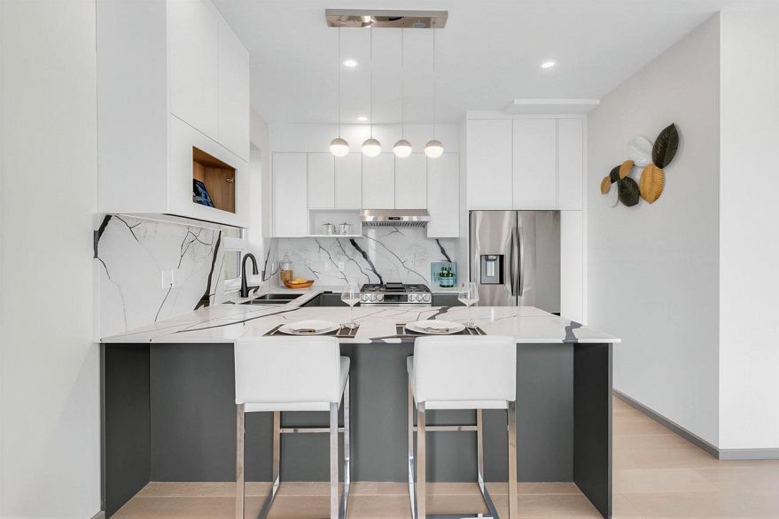 1 3547 E Georgia Street