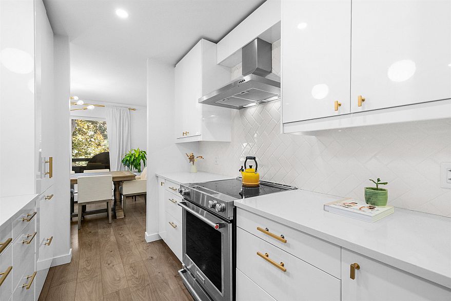 302 1720 W 12th Avenue