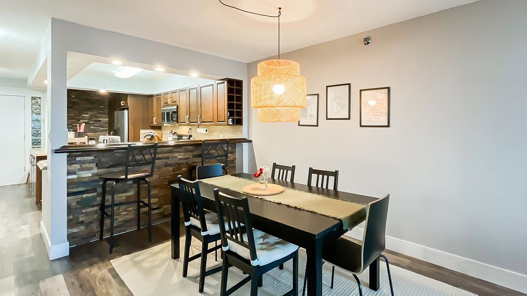 804 3061 N Kent Avenue