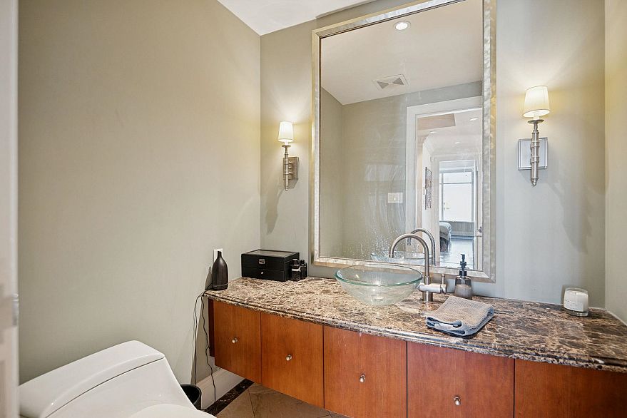 2302 428 Beach Crescent