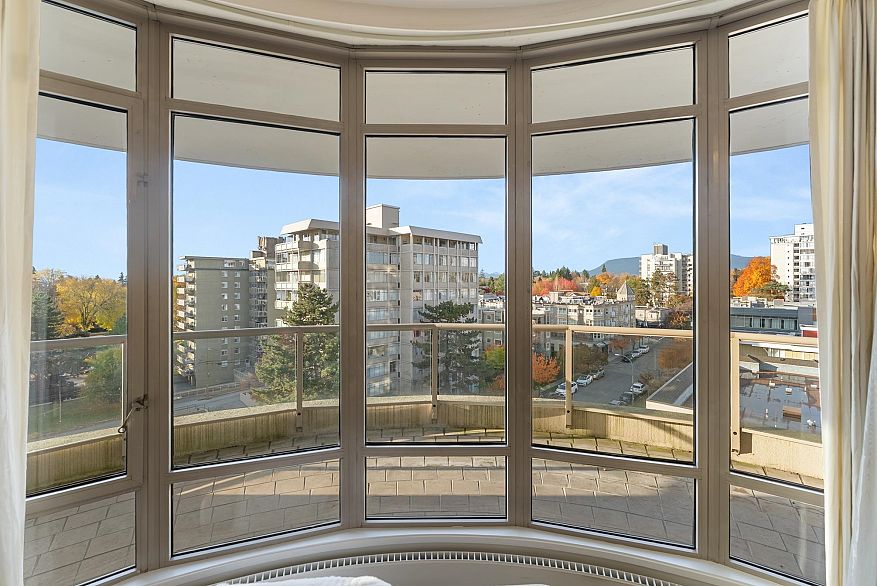 701 5850 Balsam Street