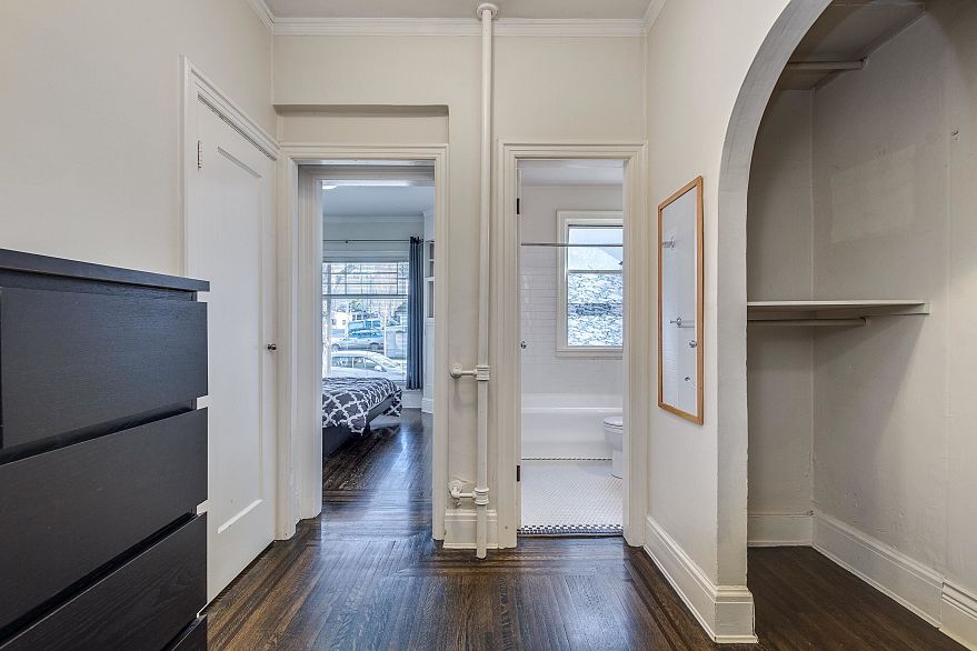 1 935 JERVIS STREET, Vancouver BC V6E 2B5