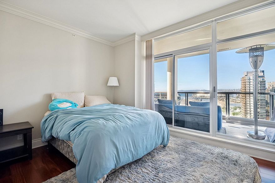 2302 428 Beach Crescent