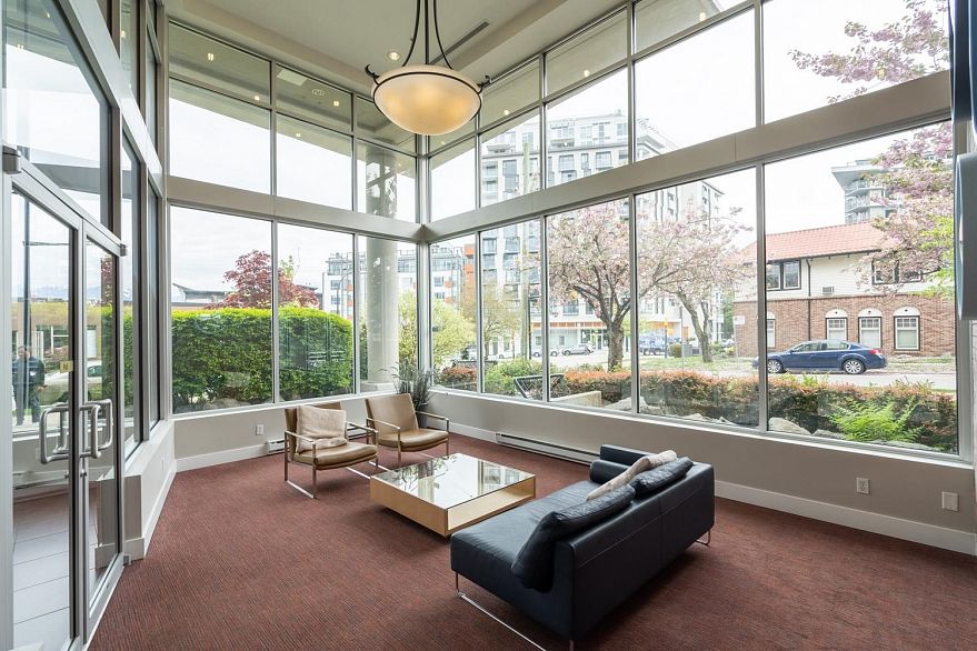 412 298 E 11th Avenue