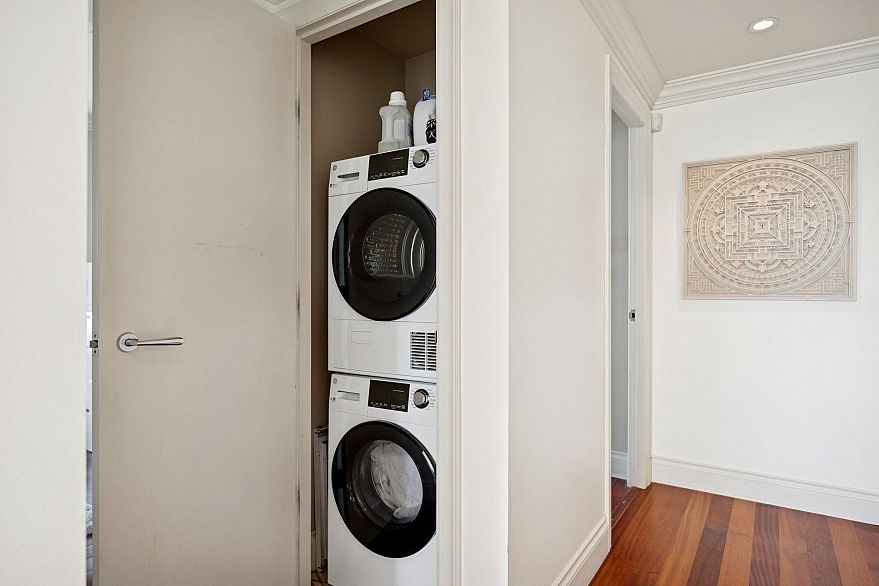 2302 428 Beach Crescent