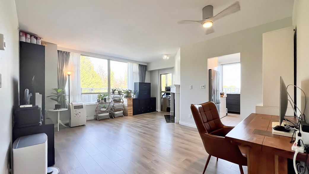 202 2580 Tolmie Street