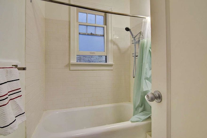 4 935 JERVIS STREET, Vancouver BC V6E 2B5