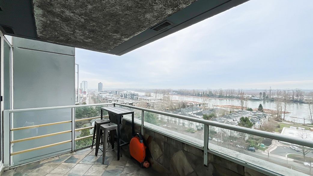 804 3061 N Kent Avenue