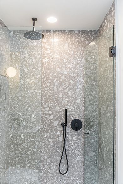 PH521 2471 St George Street