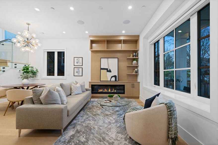 1 1166 E 11th Avenue