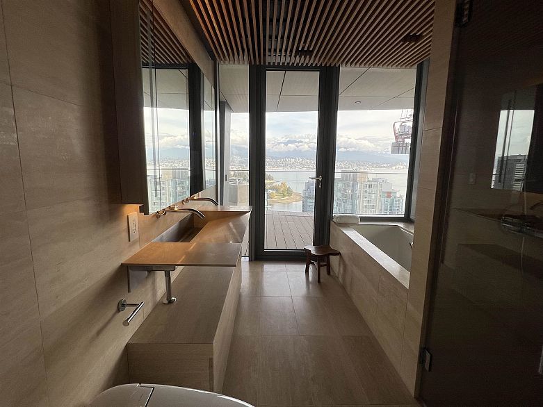 2903 1568 Alberni Street