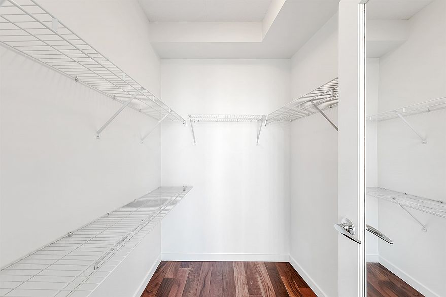 3001 1189 Melville Street