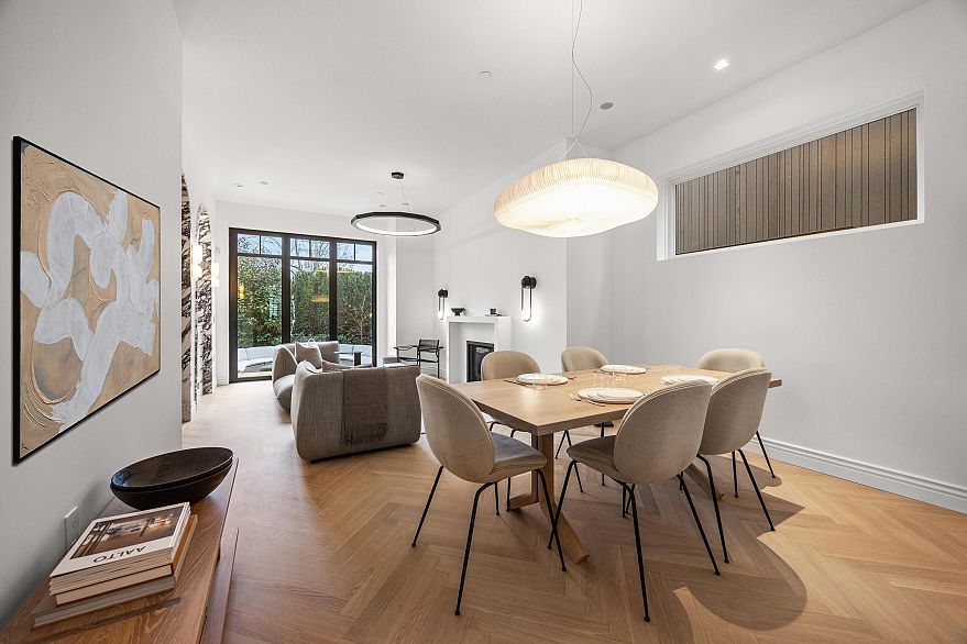 1973 Creelman Avenue