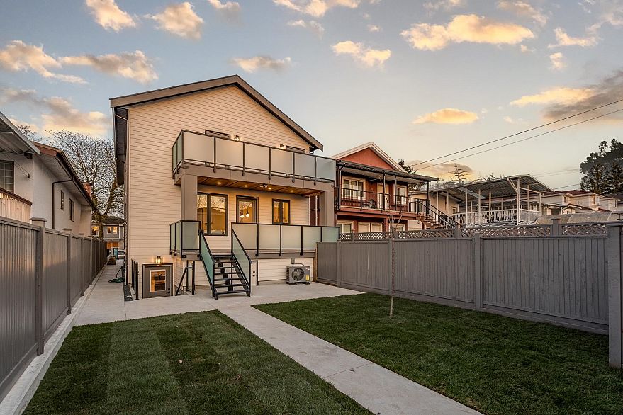 1 5459 Rhodes Street