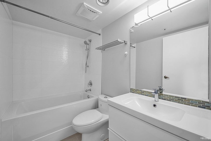 1802 930 Cambie Street