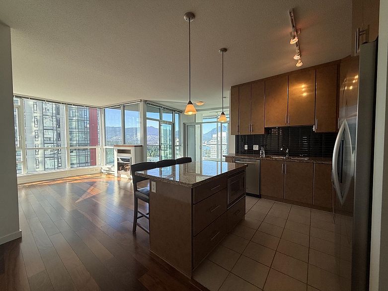 3001 1189 Melville Street