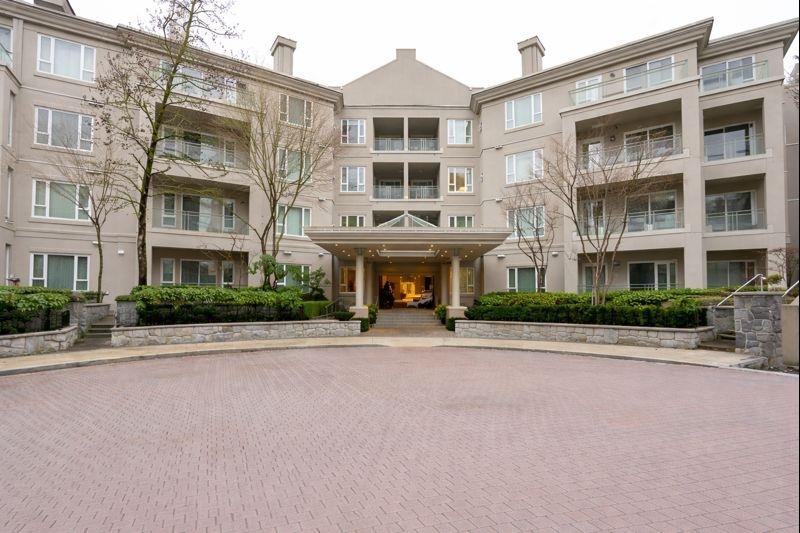 303 5683 Hampton Place