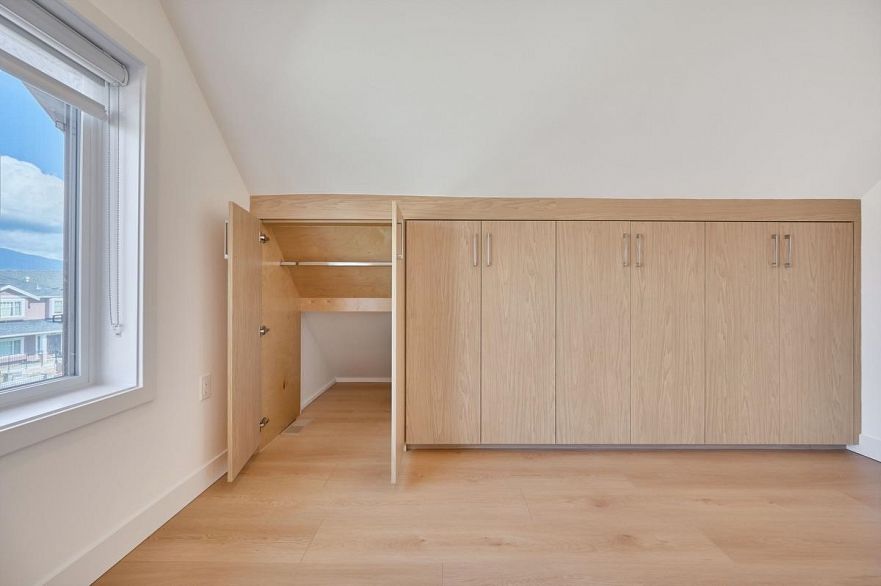 1 2838 Turner Street