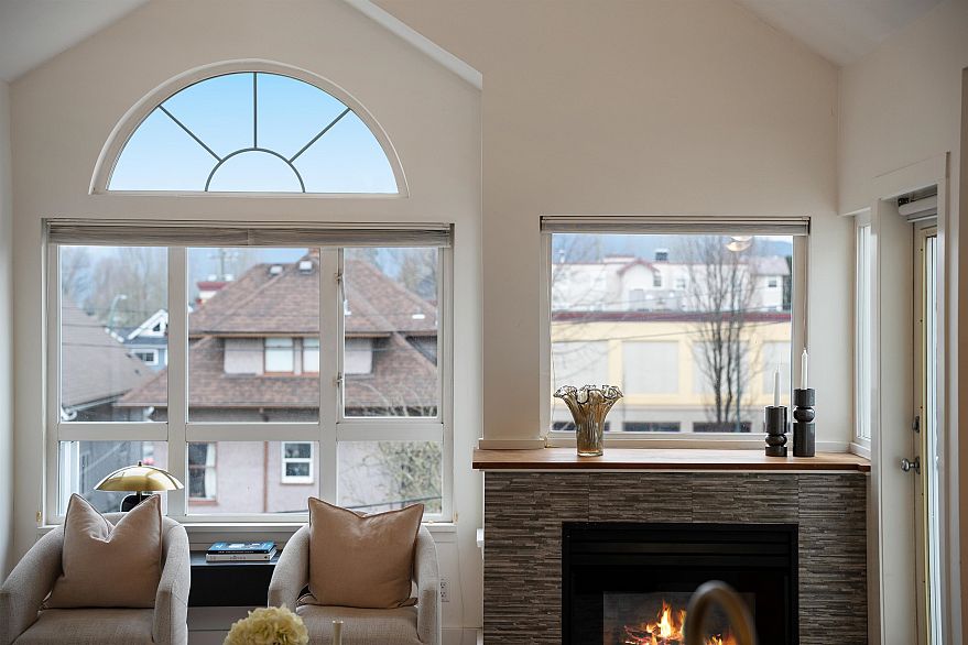 403 1623 E 2nd Avenue