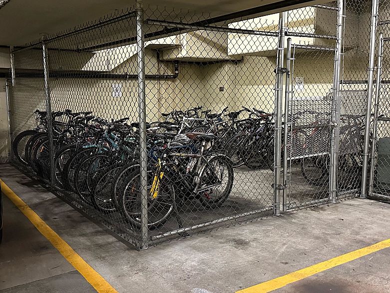 217 933 Seymour Street