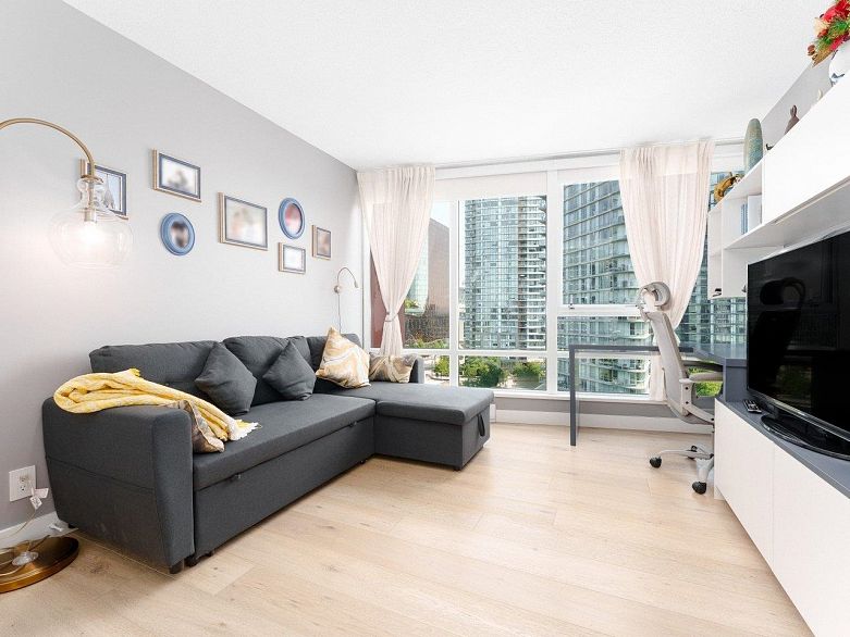 1006 980 Cooperage Way