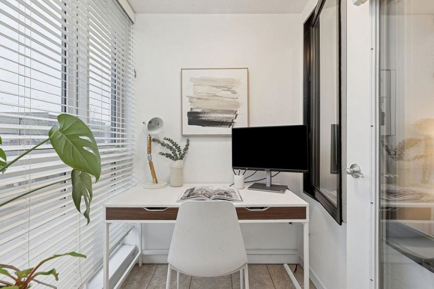 306 2636 E Hastings Street