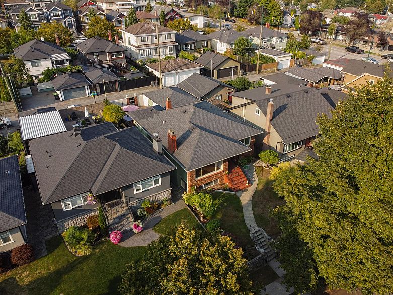 2869 Venables Street