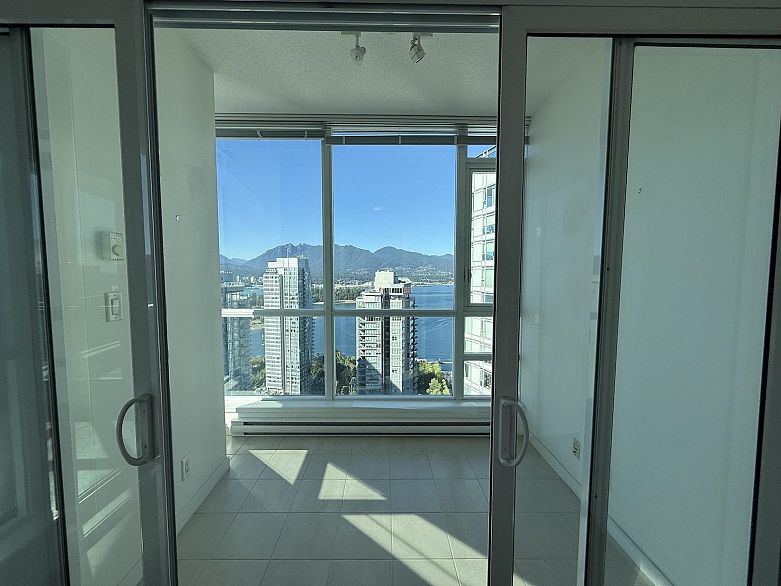 3001 1189 Melville Street