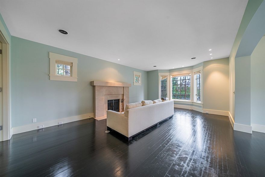 1610 Wesbrook Crescent