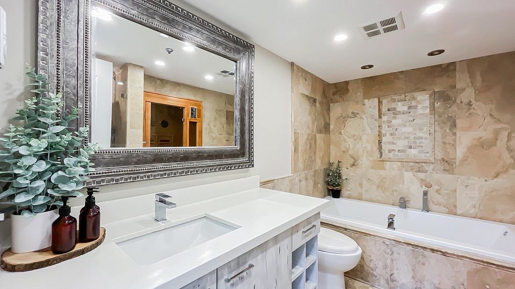 804 3061 N Kent Avenue