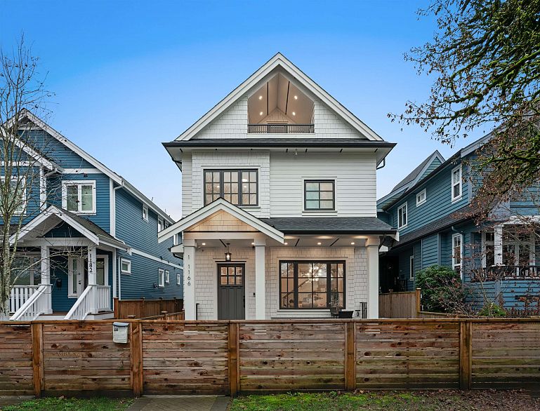 1 1166 E 11th Avenue