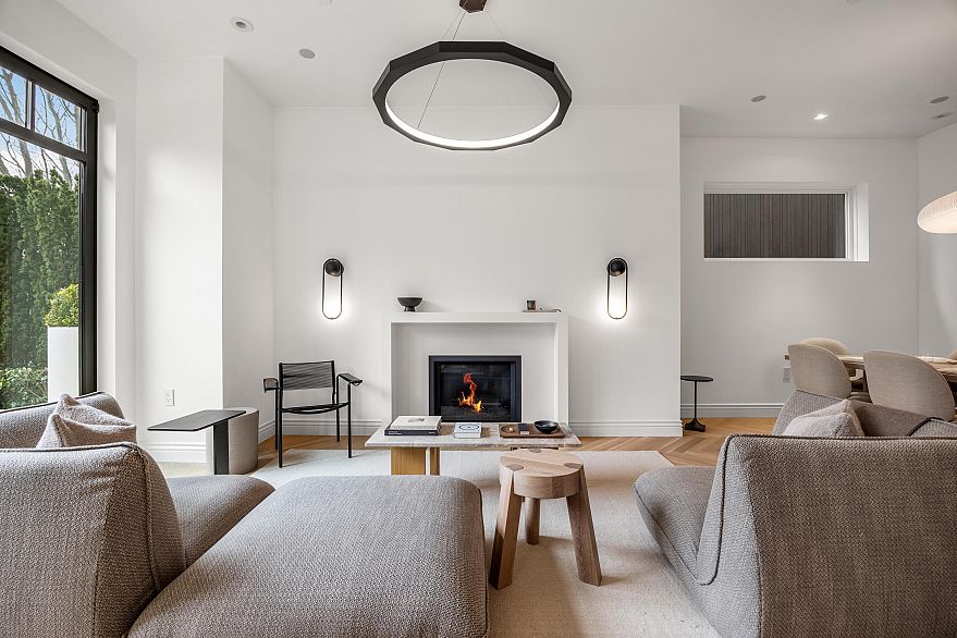 1973 Creelman Avenue