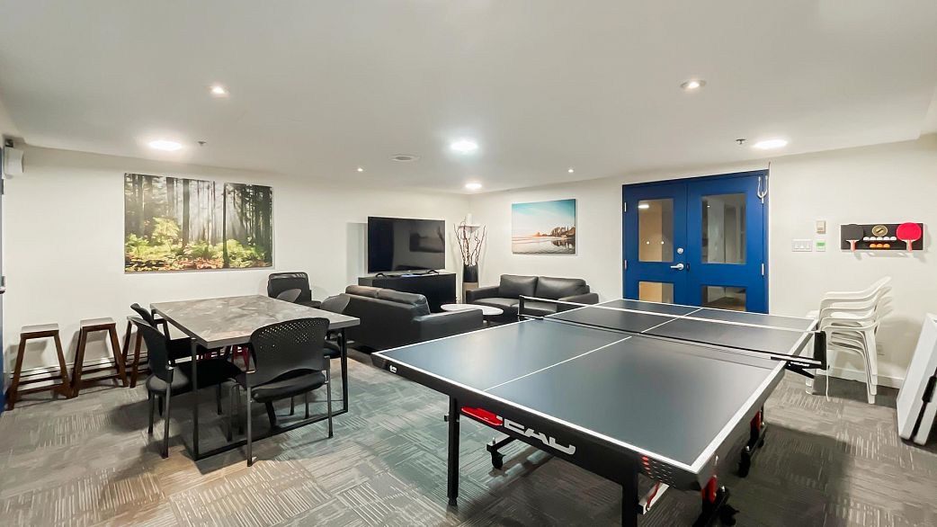 804 3061 N Kent Avenue