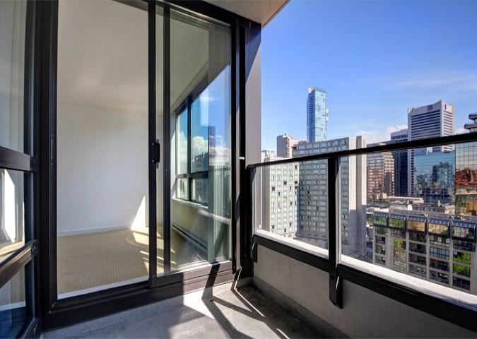 1522 938 Smithe Street