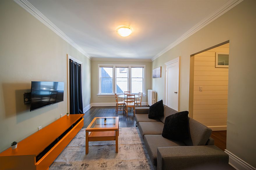 4 935 JERVIS STREET, Vancouver BC V6E 2B5