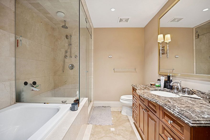 2302 428 Beach Crescent