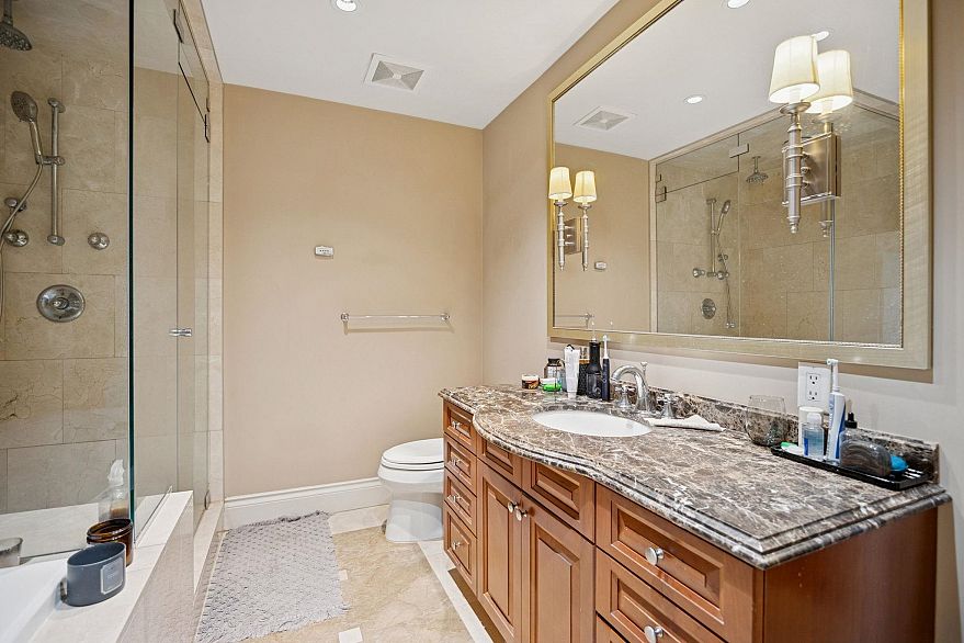 2302 428 Beach Crescent