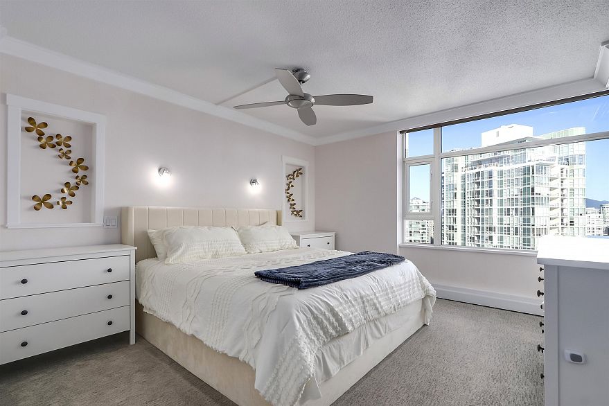 3002 1199 Marinaside Crescent