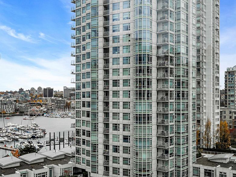 1101 198 Aquarius Mews