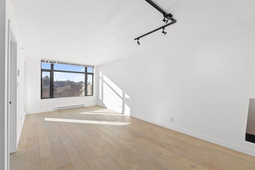 610 3660 Vanness Avenue