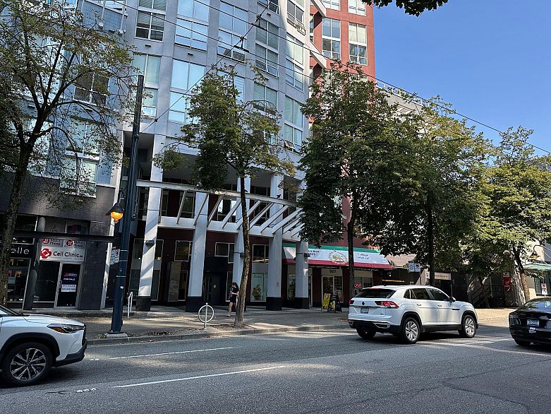 217 933 Seymour Street