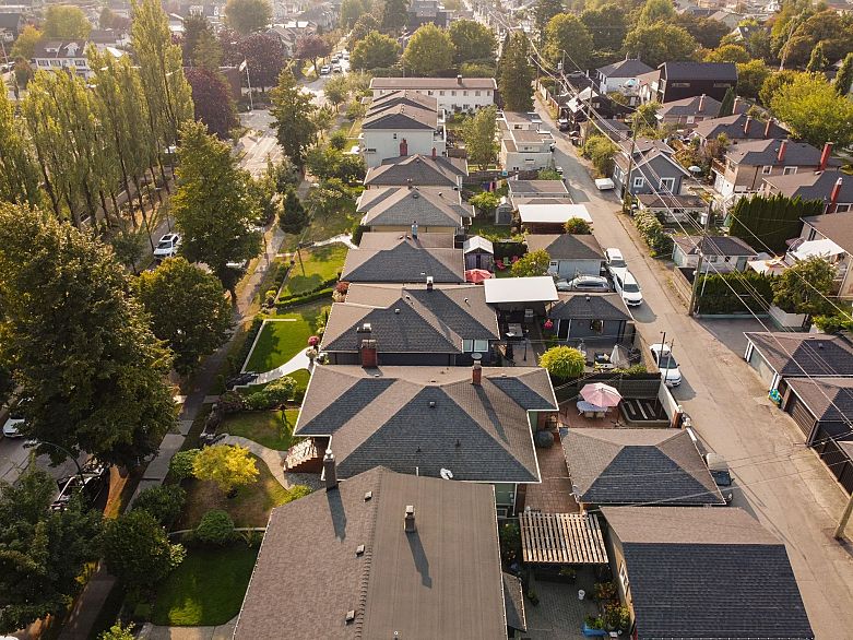 2869 Venables Street