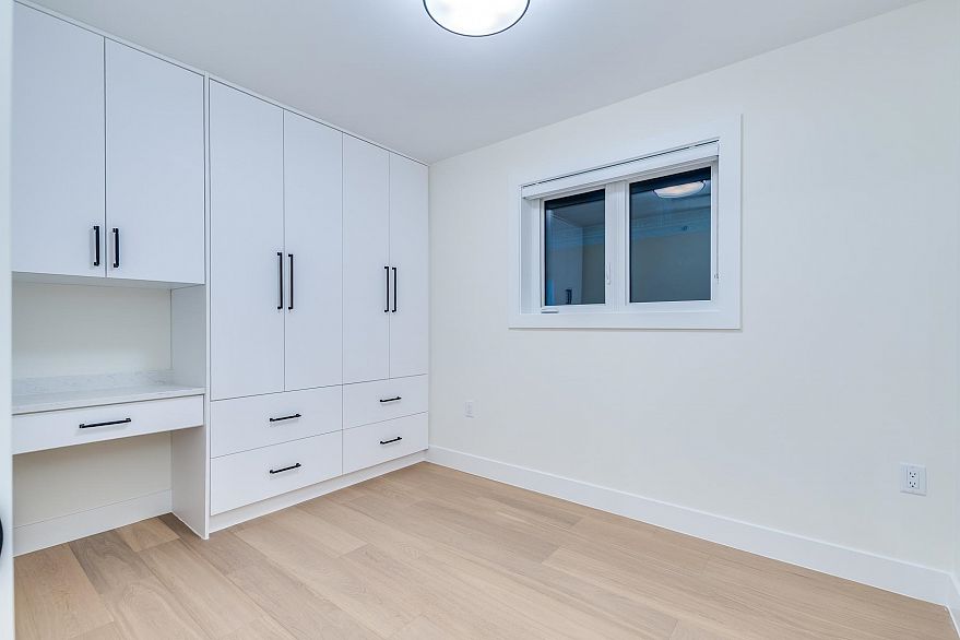 1 5459 Rhodes Street