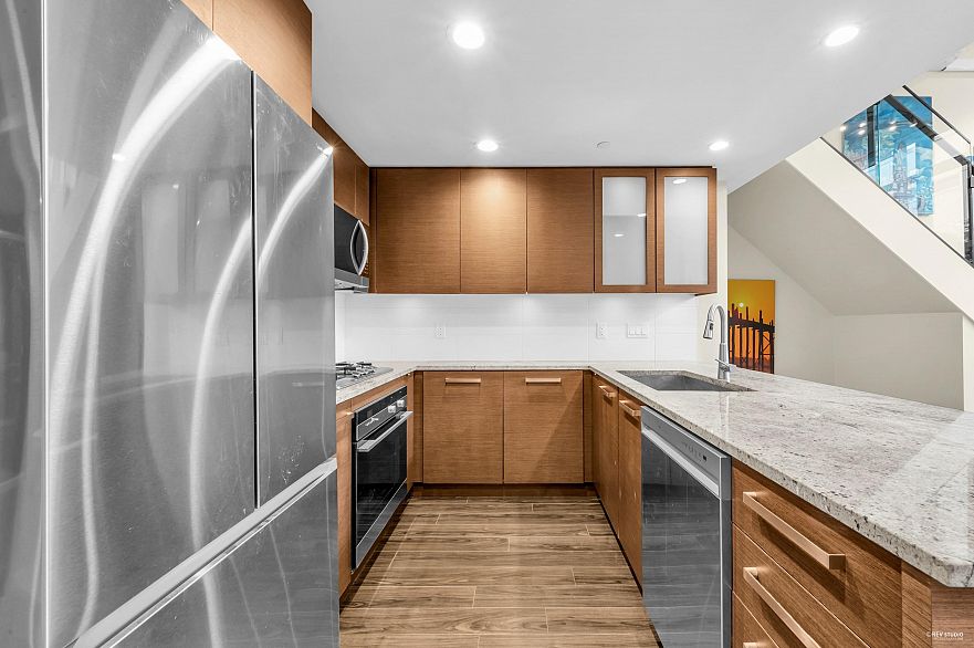 103 6311 Cambie Street