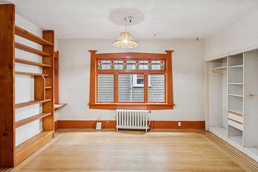 2239 Stephens Street